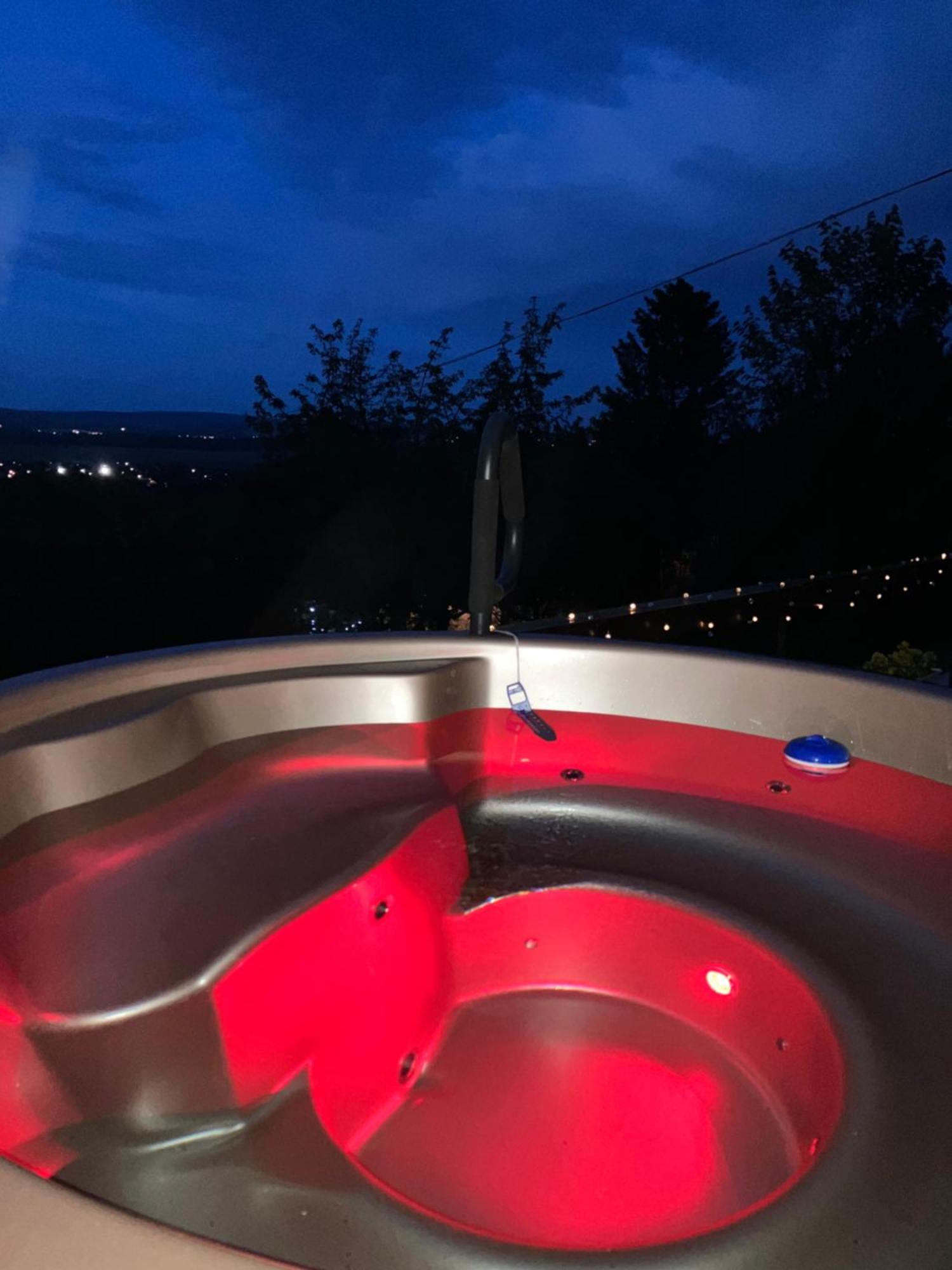 Panorama Nyaralo Villa Tahitófalu Eksteriør bilde